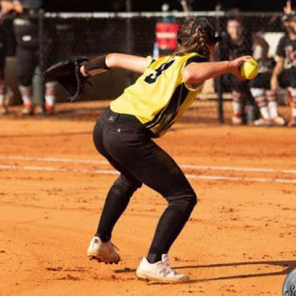 Meet your Posher, Jazmyn - Picture 1 of 1